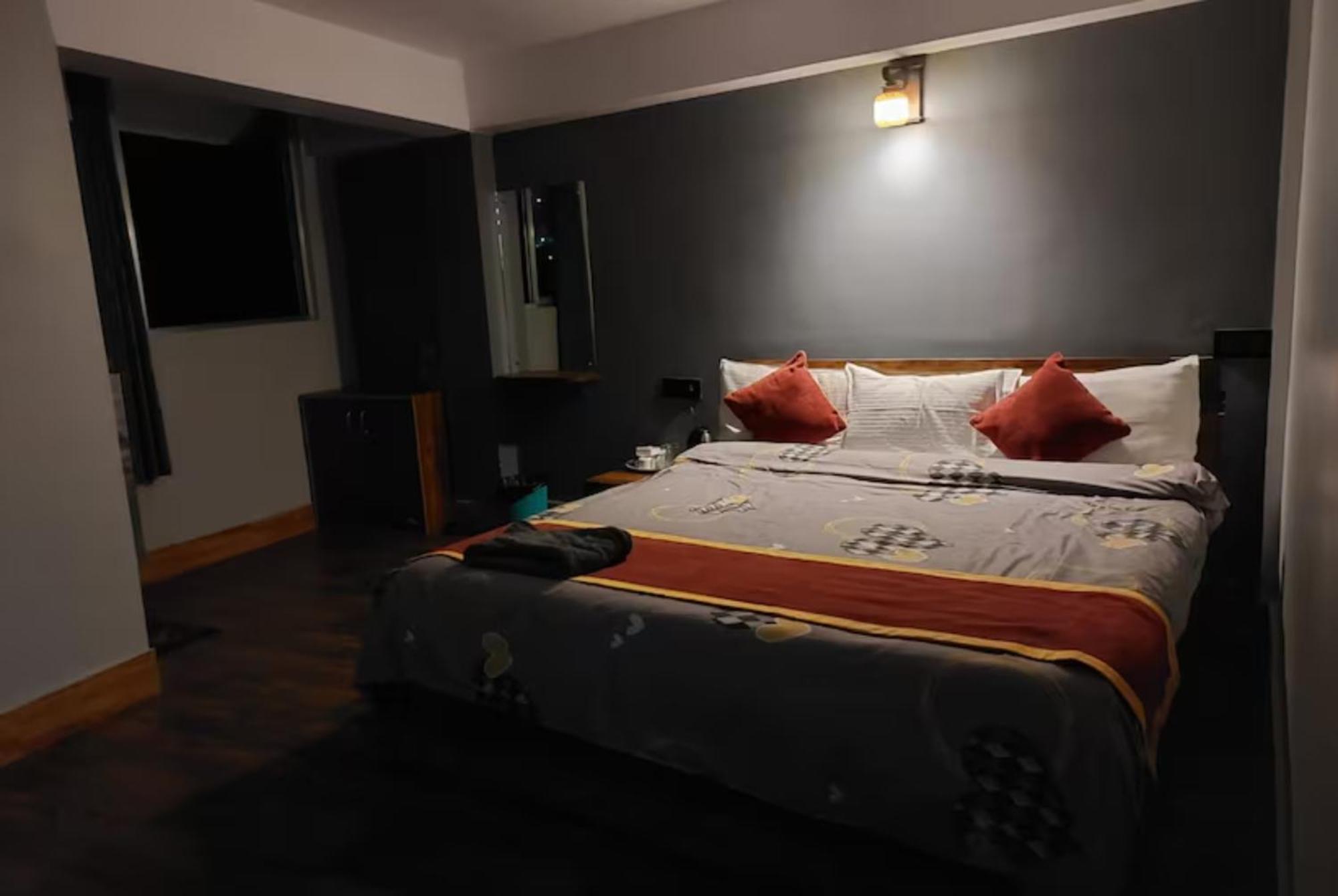 Hotel Pitstop Darjeeling - Excellent Service Recommended & Couple Friendly Bagian luar foto
