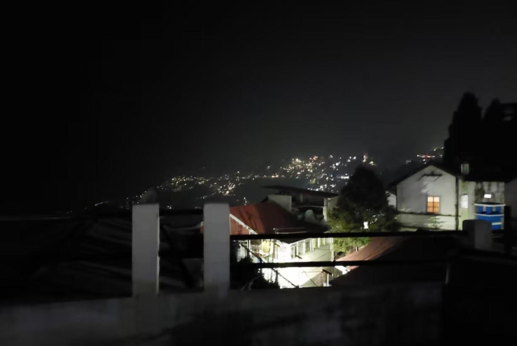 Hotel Pitstop Darjeeling - Excellent Service Recommended & Couple Friendly Bagian luar foto