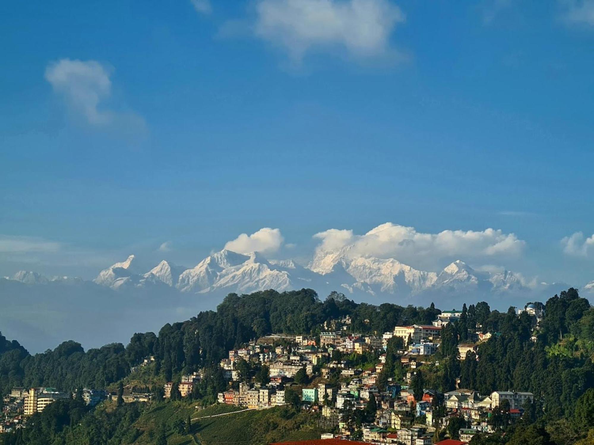 Hotel Pitstop Darjeeling - Excellent Service Recommended & Couple Friendly Bagian luar foto